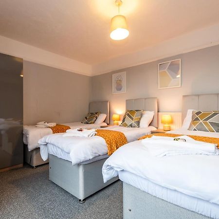 Best Price! Perfect Gunwharf Accommodation - 5 Single Beds Or Kingsize Free Parking Portsmouth Exteriér fotografie