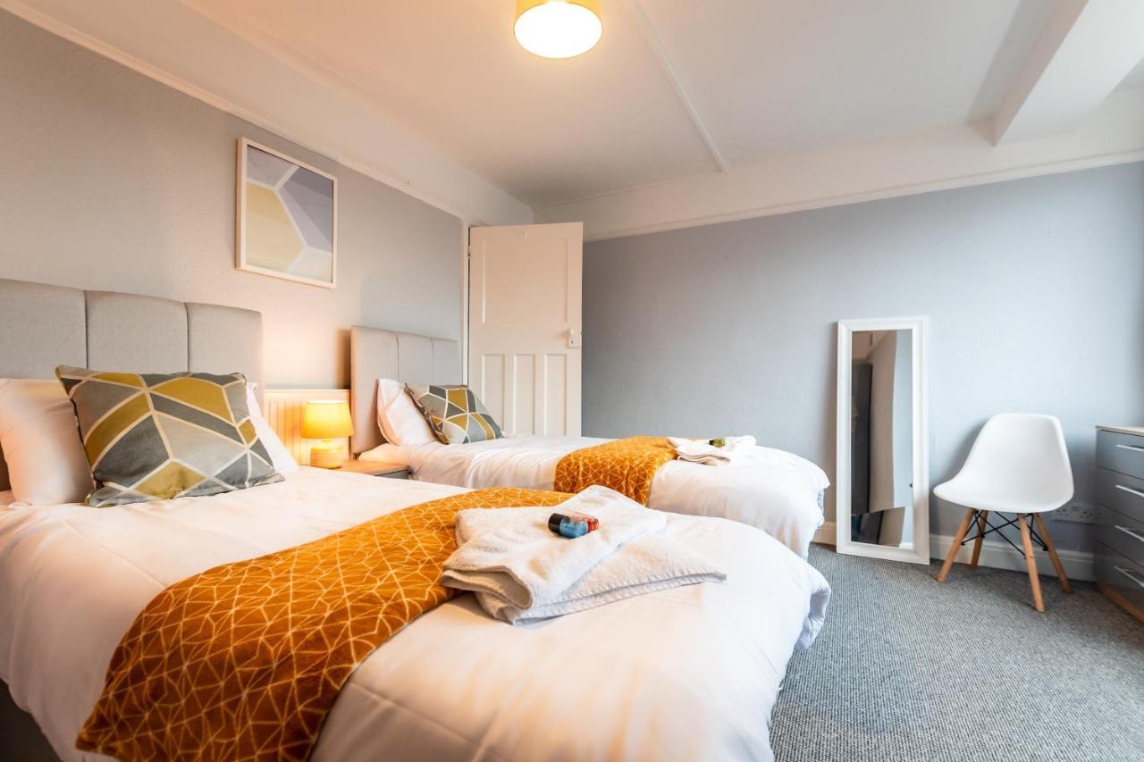 Best Price! Perfect Gunwharf Accommodation - 5 Single Beds Or Kingsize Free Parking Portsmouth Exteriér fotografie