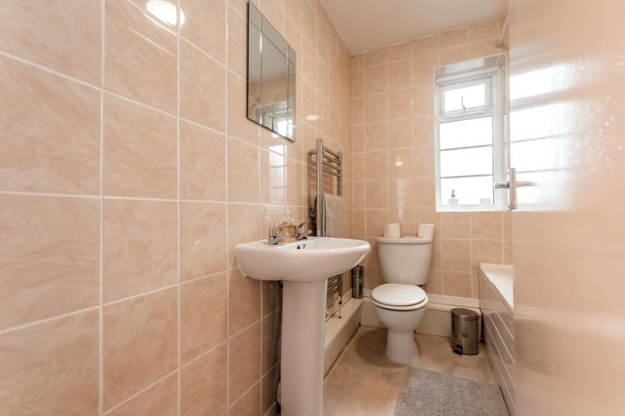 Best Price! Perfect Gunwharf Accommodation - 5 Single Beds Or Kingsize Free Parking Portsmouth Exteriér fotografie