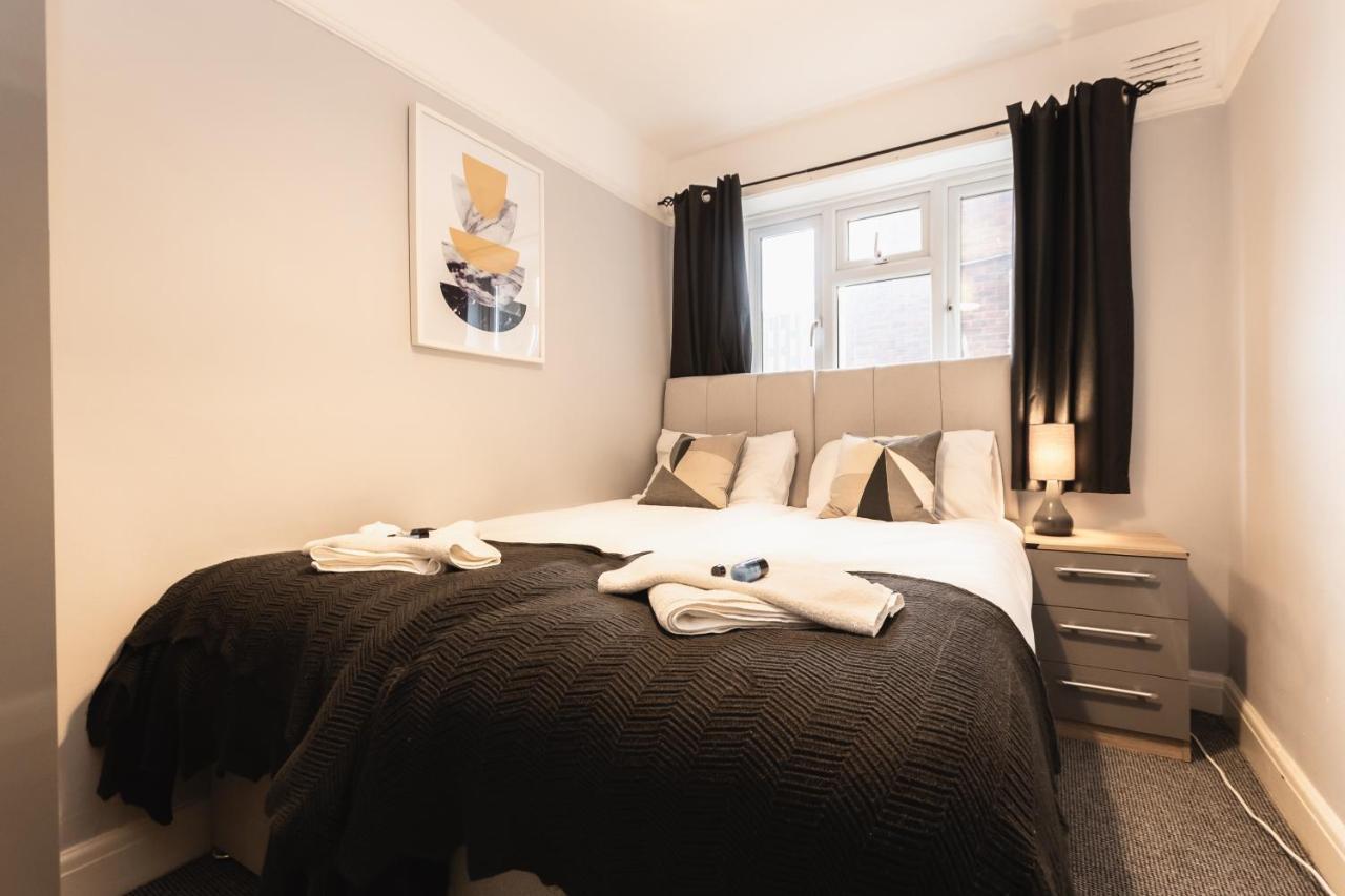 Best Price! Perfect Gunwharf Accommodation - 5 Single Beds Or Kingsize Free Parking Portsmouth Exteriér fotografie